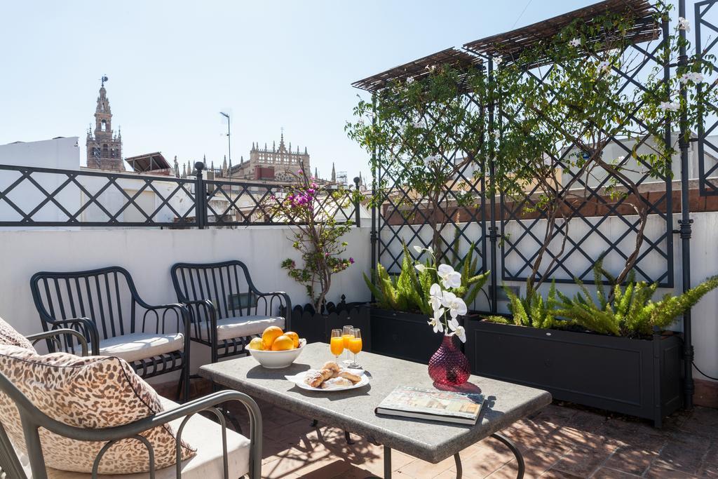 City Rooftop Paradise - Space Maison Apartments Σεβίλλη Δωμάτιο φωτογραφία