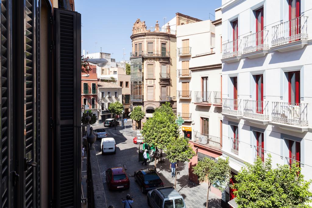 City Rooftop Paradise - Space Maison Apartments Σεβίλλη Δωμάτιο φωτογραφία