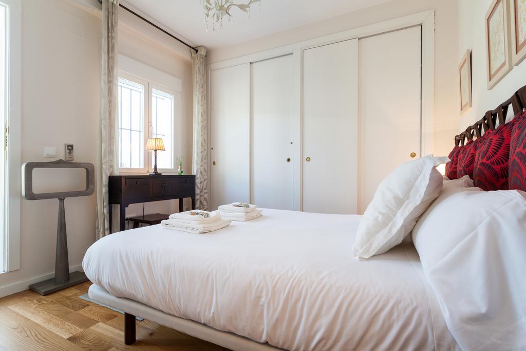 City Rooftop Paradise - Space Maison Apartments Σεβίλλη Δωμάτιο φωτογραφία
